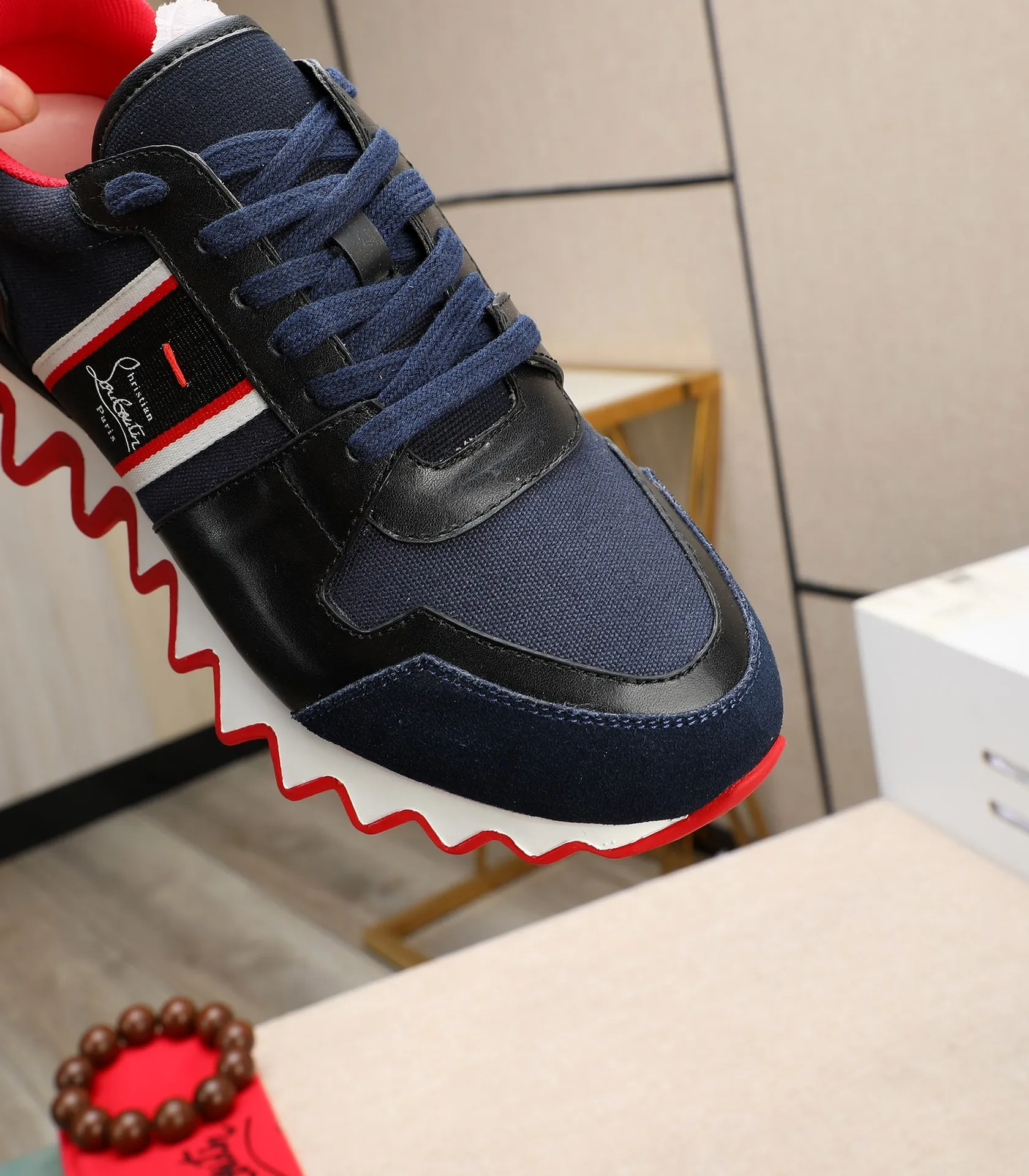 Men's shoes 💰680 (high-end goods) Christian Louboutin (CL red sole shoes) counter series, casual sneakers for couples 📢 📢 📢 Exclusive hot style release 🎈🎈💪 Movable latex feet 👻 Finished outsole line [Proud] 😝Male 38#-46, global supply 😝 [Top version]: Original imported genuine leather upper, top original leather lining, original molded TPU outsole, original 1:1 detail processing, original shoe last,